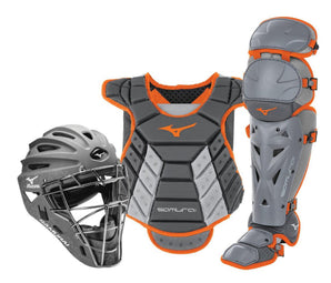 SAMURAI WOMEN'S BOXED CATCHER'S GEAR SET (13-14")